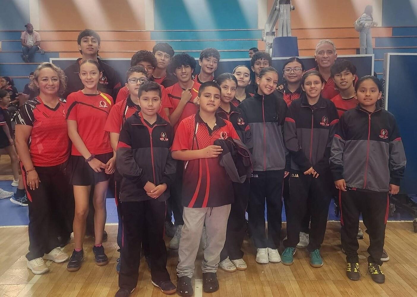 El equipo de Cata Club posa en conjunto